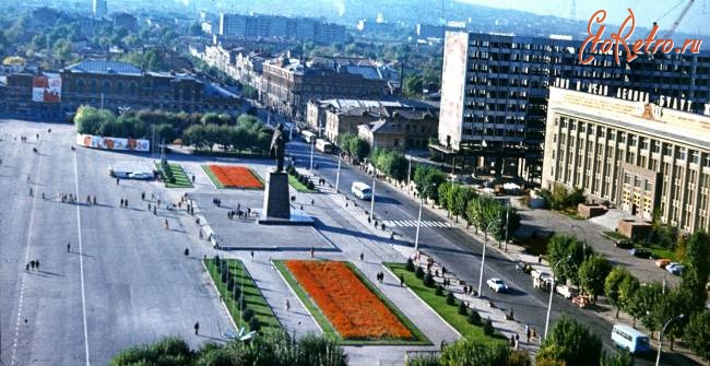 Саратов - Площадь Революции