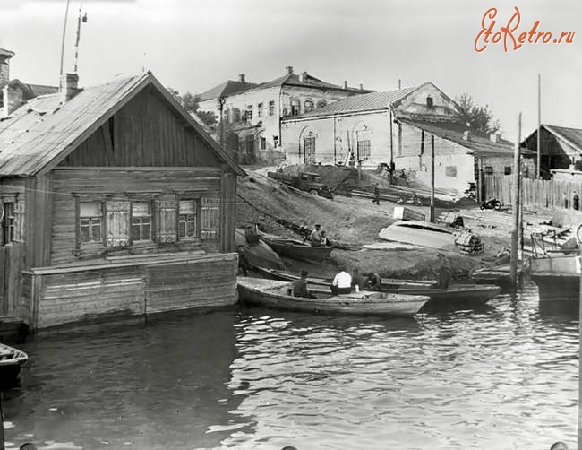 Саратов - Подъем воды в Волге