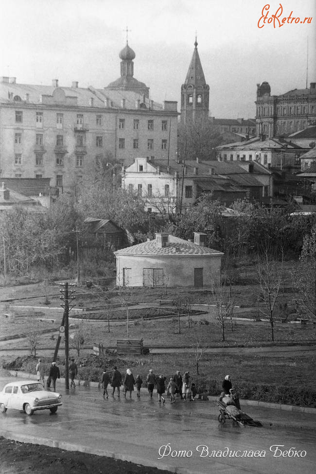 Саратов - Вид на Троицкий собор с моста