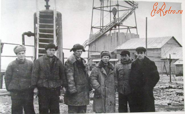 Саратов - Буровики-первооткрыватели нефти на Соколовой горе