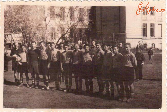 Саратов - Юношеская футбольная команда 
