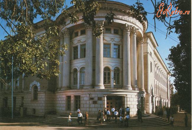 Саратов - Научная библиотека госуниверситета