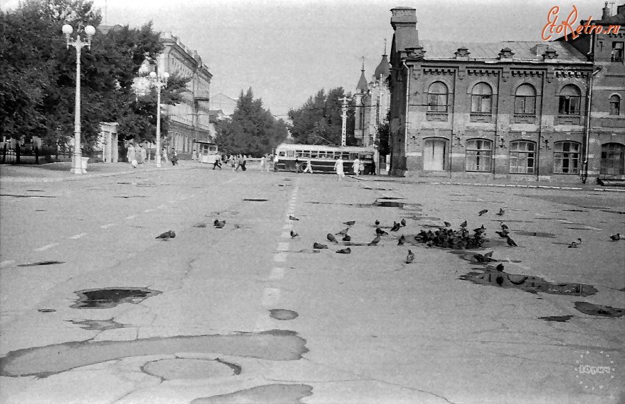 Саратов - Площадь Революции.