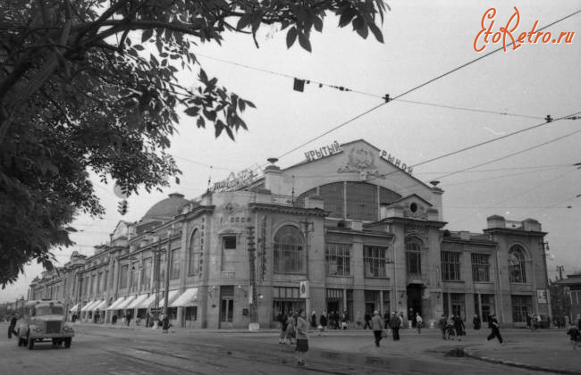 Саратов - Улица Чапаева.Крытый рынок