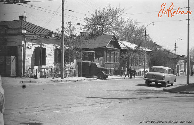 Саратов - Угол улицы Октябрьской и Чернышевского