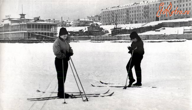 Саратов - Лыжники на Волге