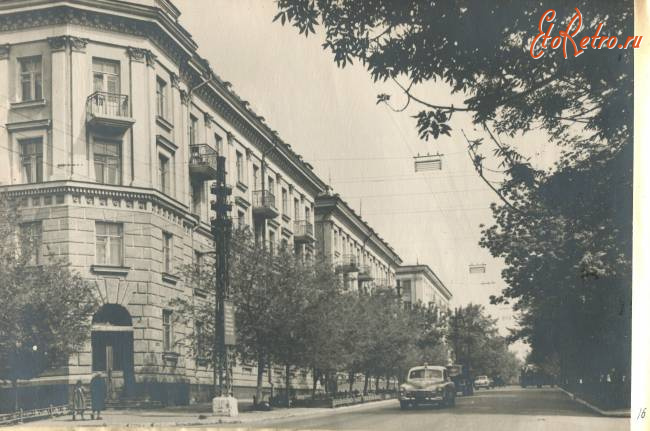 Саратов - Жилой дом обкома КПСС