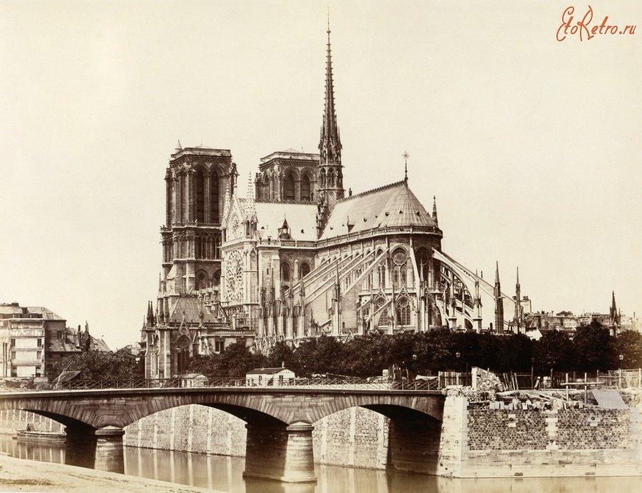 Париж - Cathеdrale Notre-Dame de Paris, east facade Франция , Метрополия Франция , Иль-де-Франс , Париж