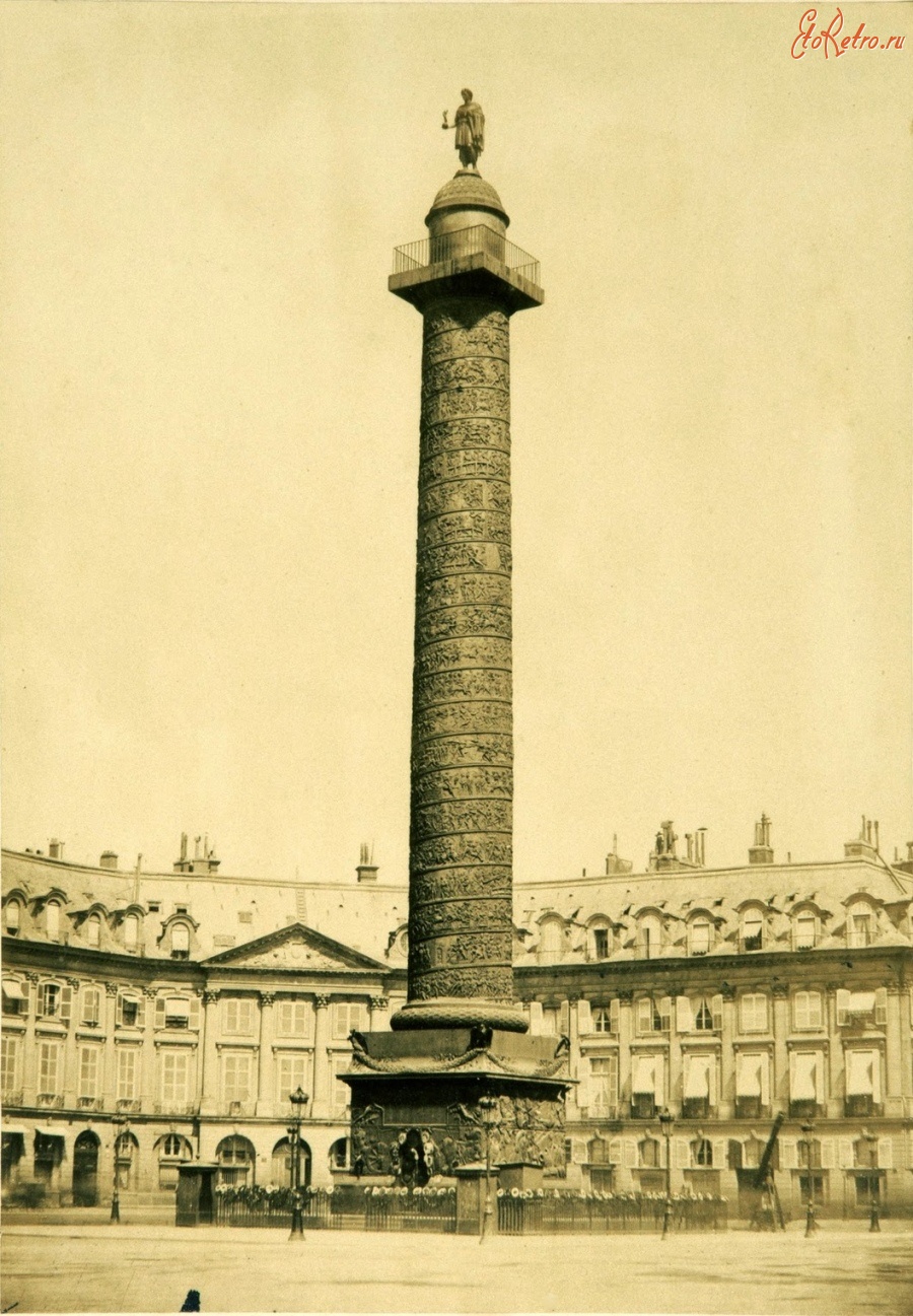 Париж - Colonne Vendome (Paris) Франция , Метрополия Франция , Иль-де-Франс , Париж