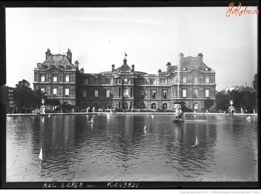 Париж - Вид Люксембургского дворца, 1913