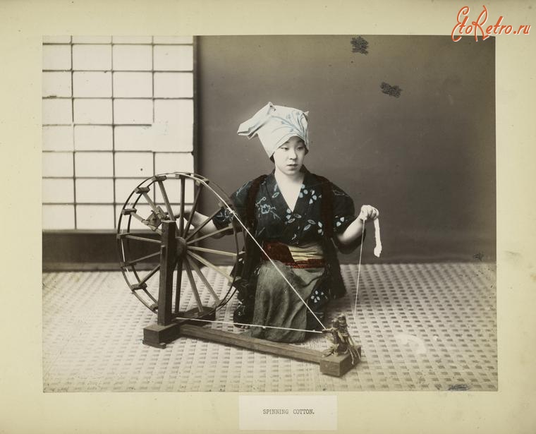 Япония - Женщина за прядением хлопка