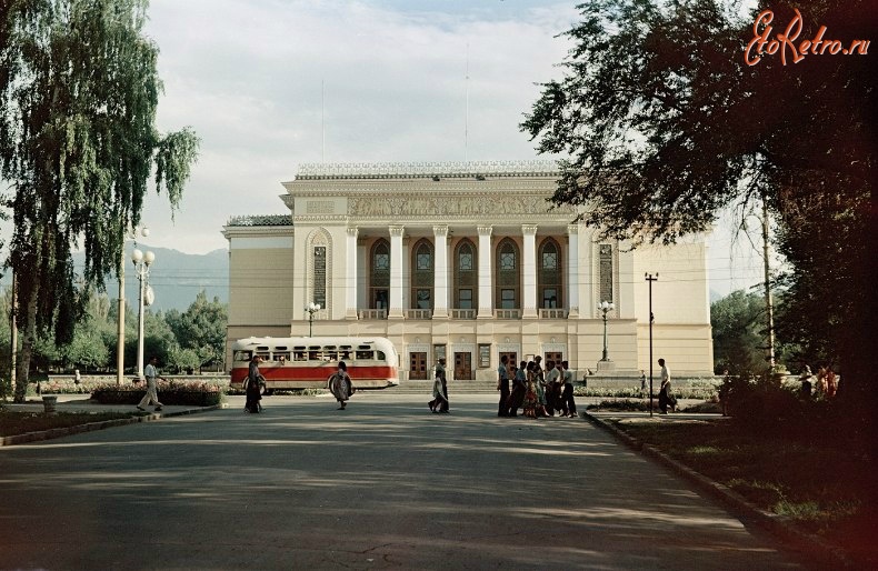 Алма-Ата - Театр Оперы и Балета имени Абая, 1955
