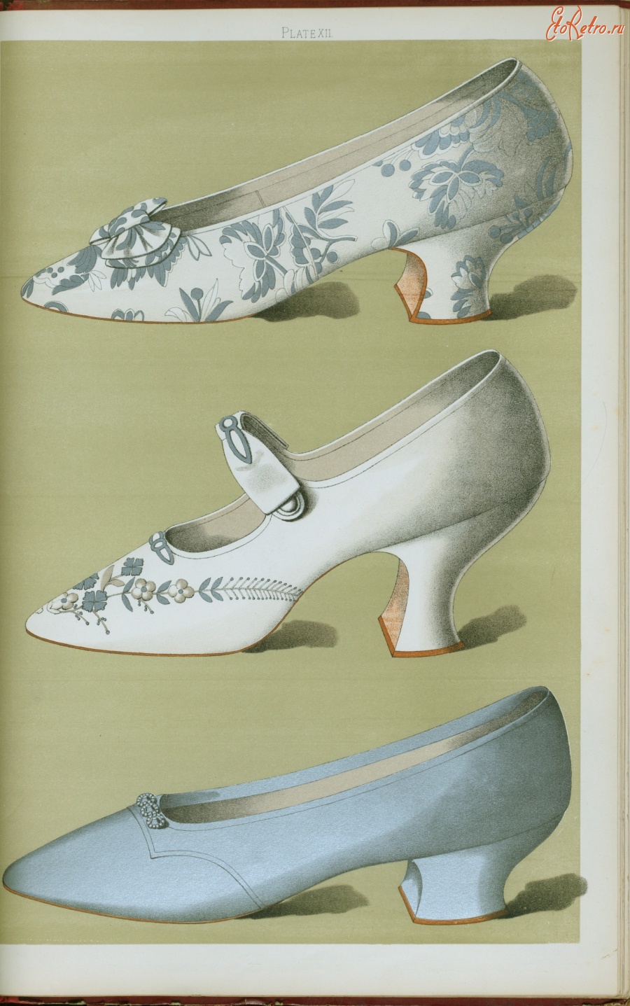 Ретро мода - Туфли из серебряной парчи и шёлка