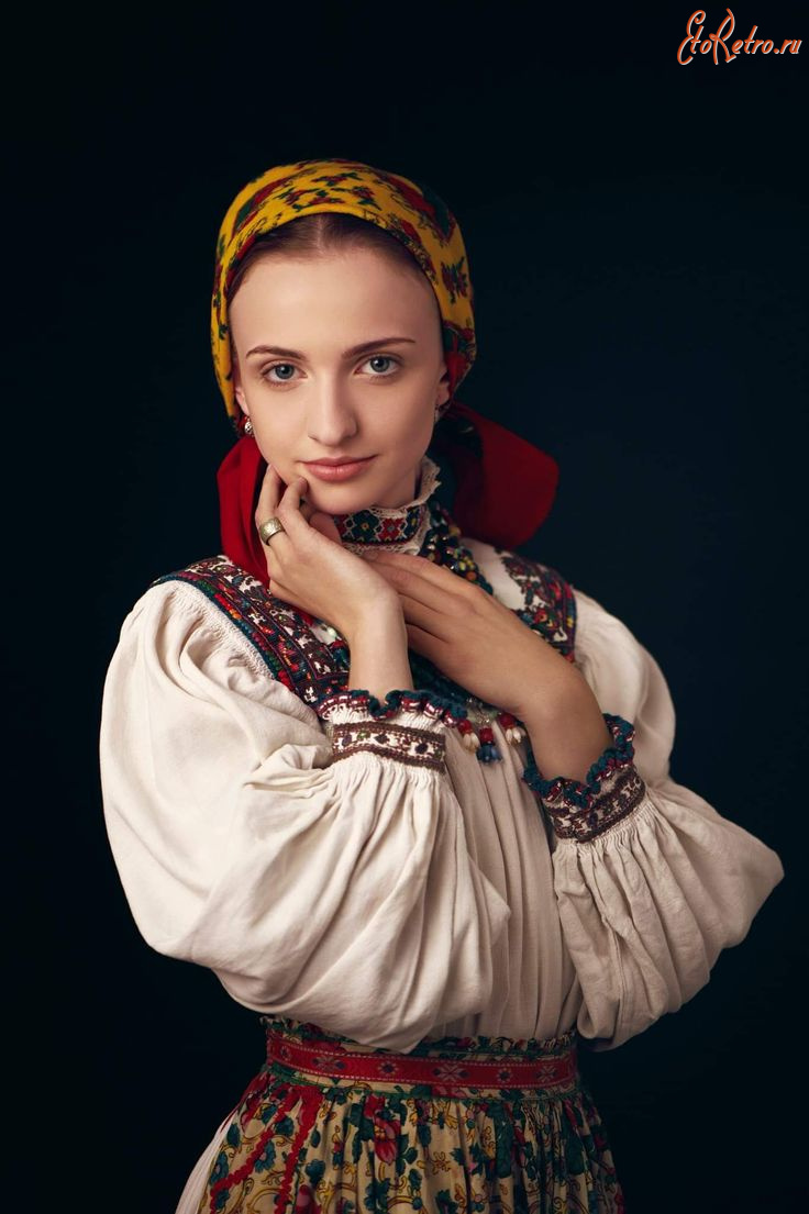 Ретро мода - Український народний одяг.  Закарпатська  область.