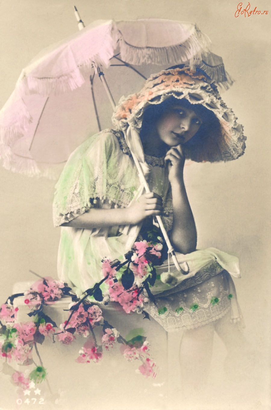Ретро открытки - Девушка с зонтиком