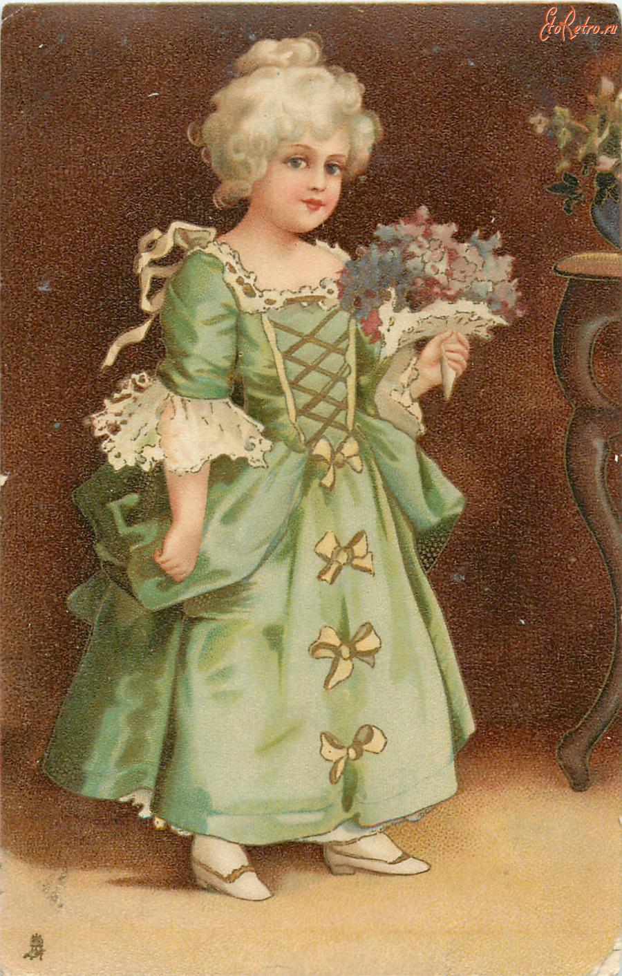 Ретро открытки - Девочка в зелёном платье с букетом