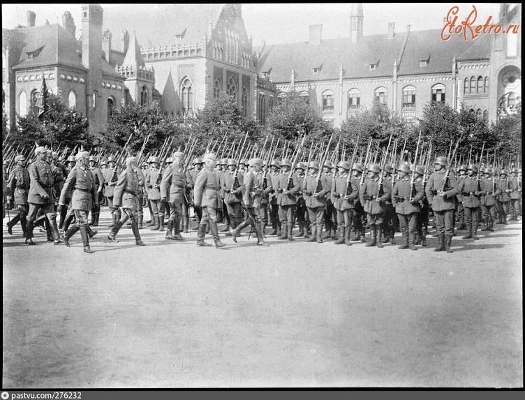 Рига - Парад немецких войск на эспланаде в Риге в сентябре 1917 года