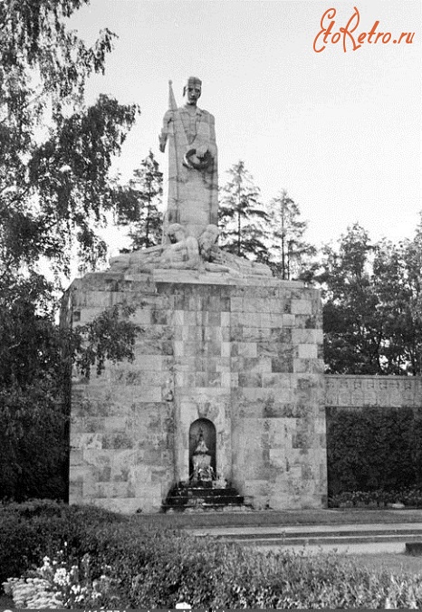 Рига - Монумент «Мать — Латвия»
