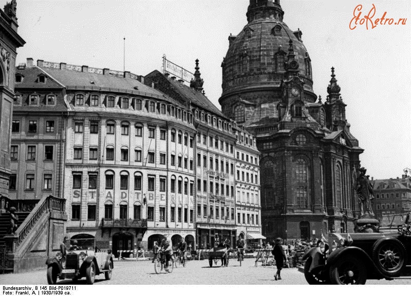 Дрезден - Neumarkt mit Frauenkirche