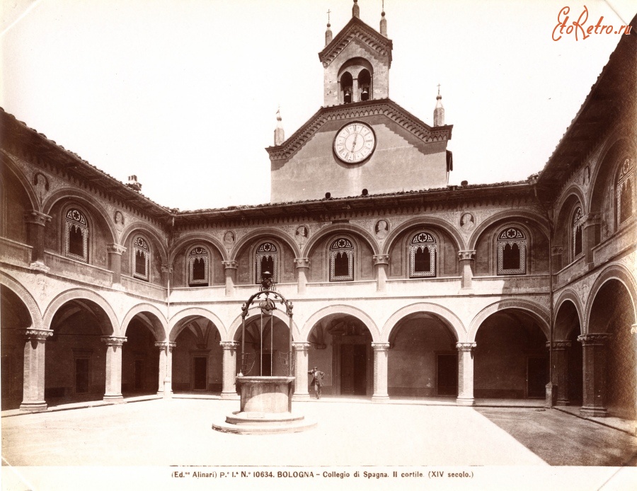 Италия - Bologna. Collegio di Spagna.