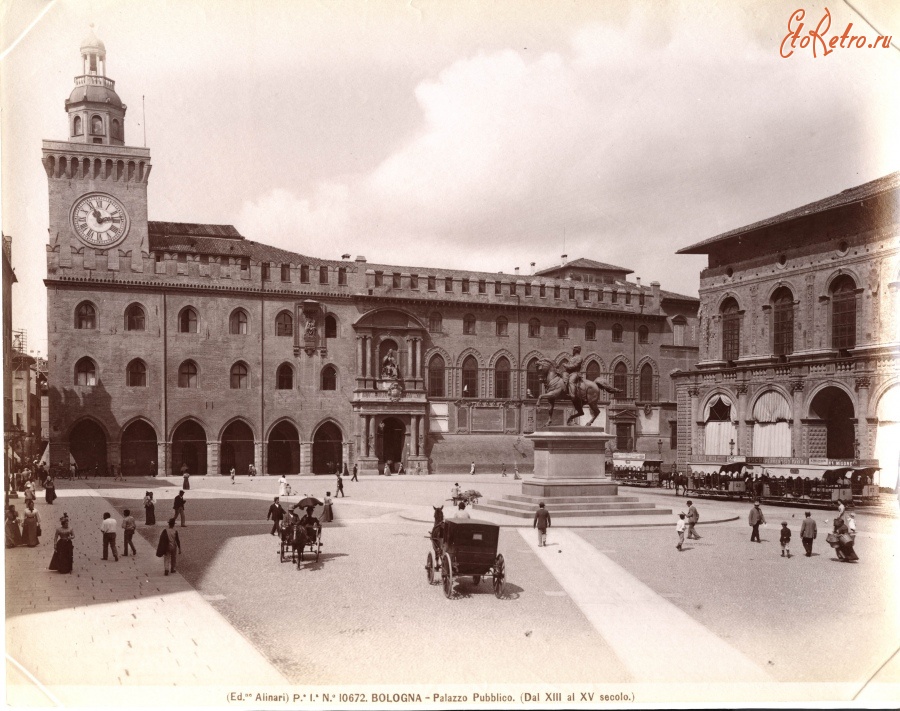 Италия - Bologna. Palazzo Pubblico. Италия