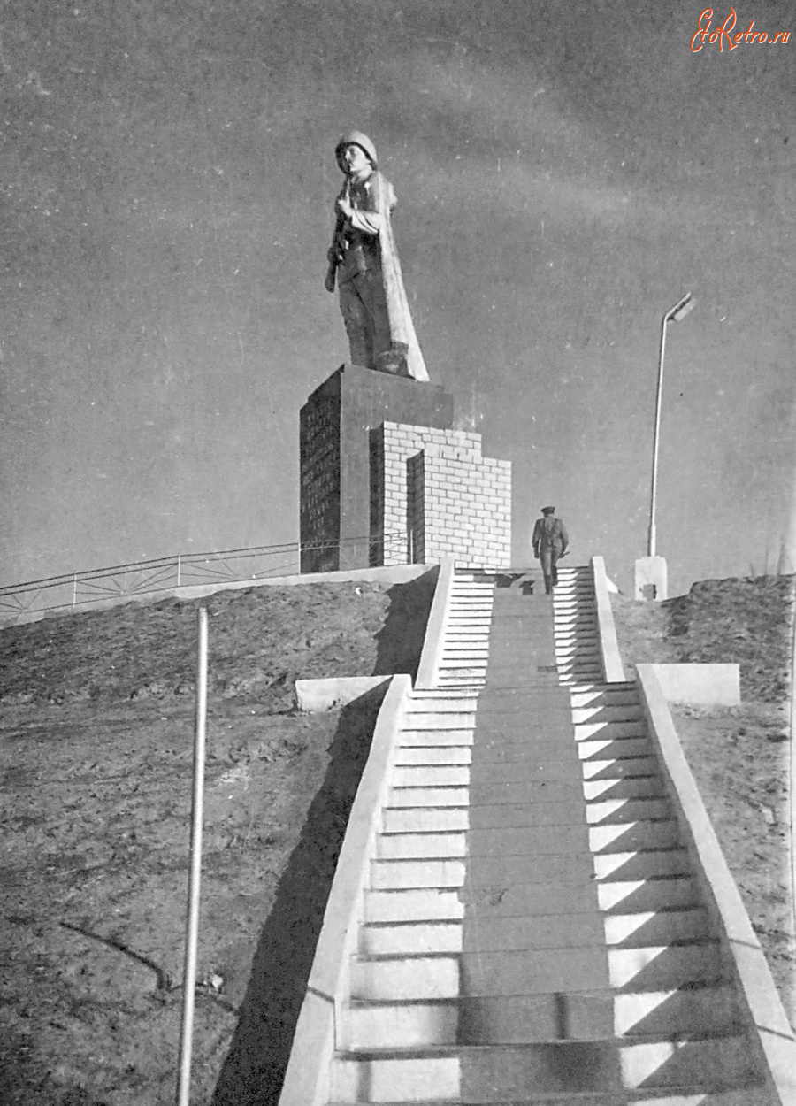 Туркменистан - Кушка. Памятник 