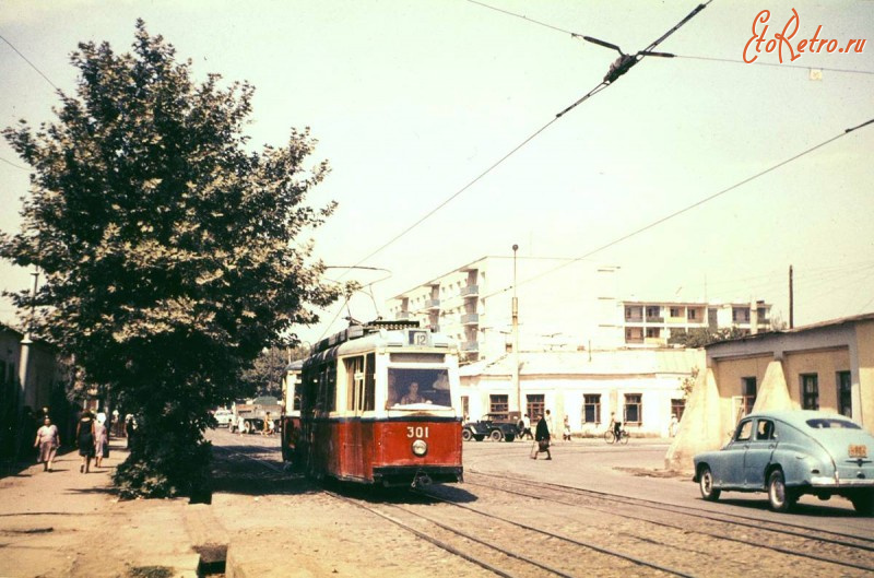 Ташкент - Трамвай маршрута №12 на улице Кафанова
