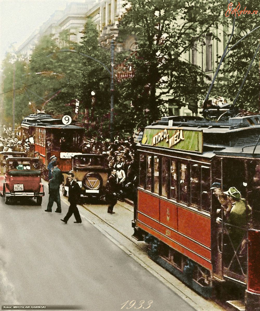 Варшава - Варшава.  трамваї на вулиці.