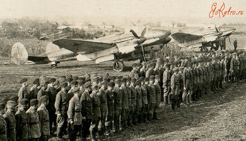 Авиация - Вручение Гвардейского Знамени 8-му ГвБАП,Южный фронт