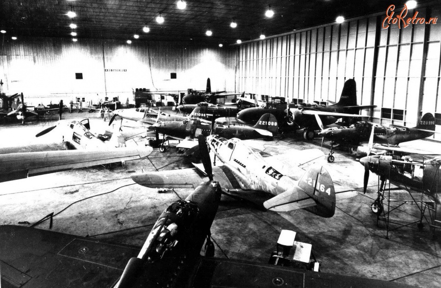 Авиация - Ангар на аэродроме Лэдд-Филд. Алсиб, 1942-1945