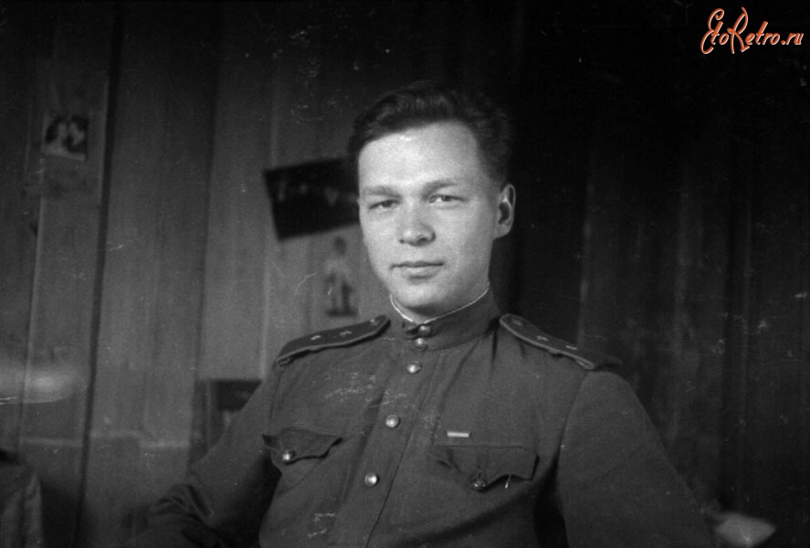 Авиация - Младший техник-лейтенант Александров Н.И. Алсиб, 1943-1945