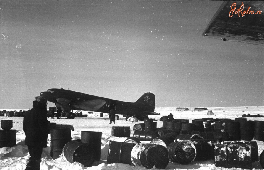 Авиация - Экспедиция на СП. Обслуживали как ВВС, так и ГВФ. 1946-1949