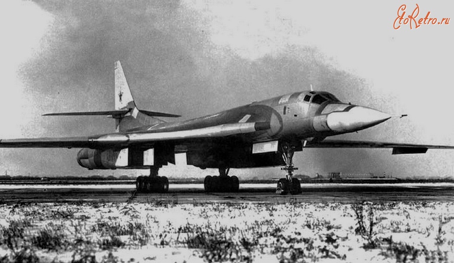 Авиация - Первый экземпляр стратегического  бомбардировщика-ракетоносца Ту-160