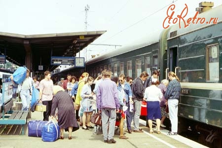 Железная дорога (поезда, паровозы, локомотивы, вагоны) - Посадка в поезд Берлин -Саратов
