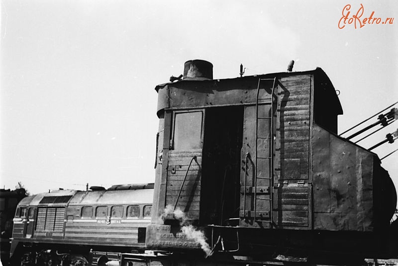 Железная дорога (поезда, паровозы, локомотивы, вагоны) - Паровой железнодорожный кран с грейферным захватом в депо Уссурийск