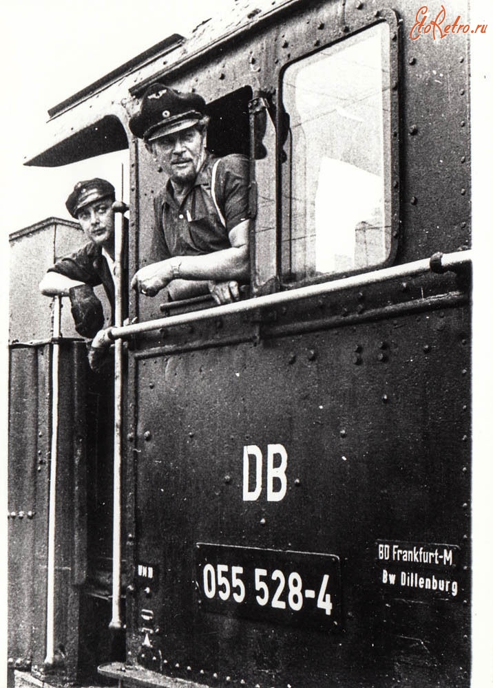 Железная дорога (поезда, паровозы, локомотивы, вагоны) - Бригада паровоза BR055 528-4 DB,Франкфурт,Германия