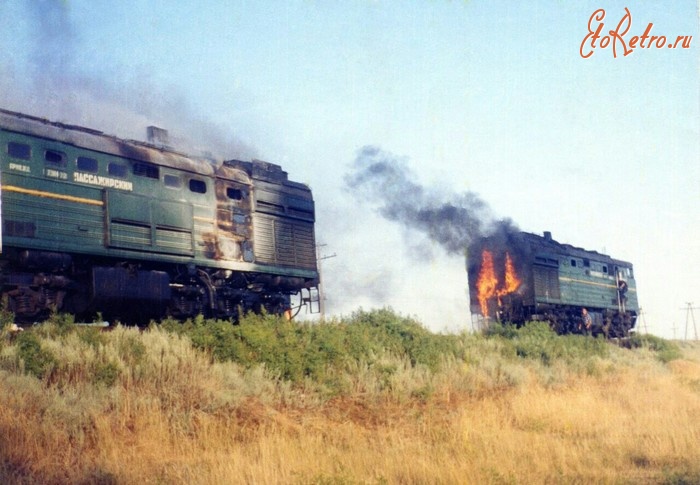 Железная дорога (поезда, паровозы, локомотивы, вагоны) - Пожар в секции тепловоза 2ТЭ10М-2129