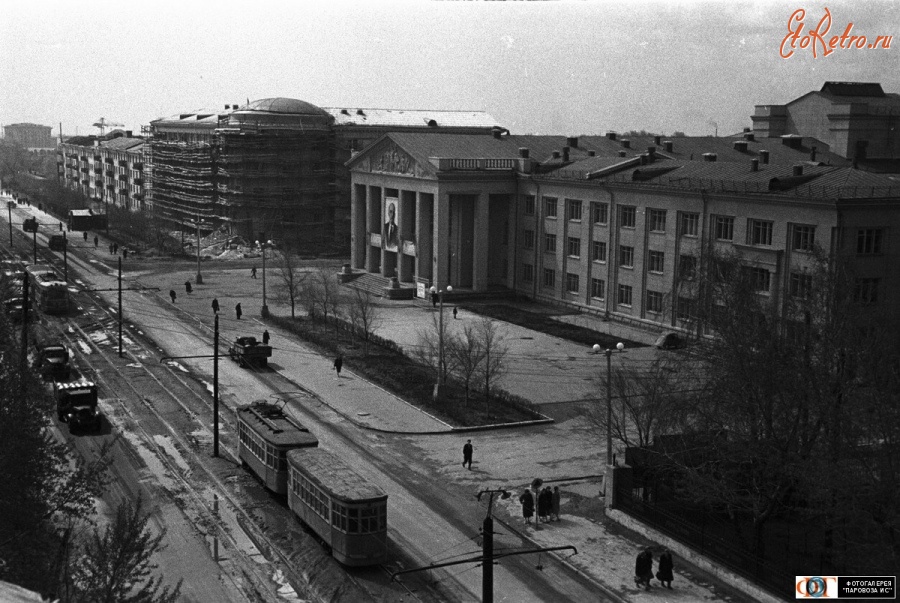 Железная дорога (поезда, паровозы, локомотивы, вагоны) - Челябинский техникум ж.д.транспорта (в лесах) и Дворец культуры железнодорожников