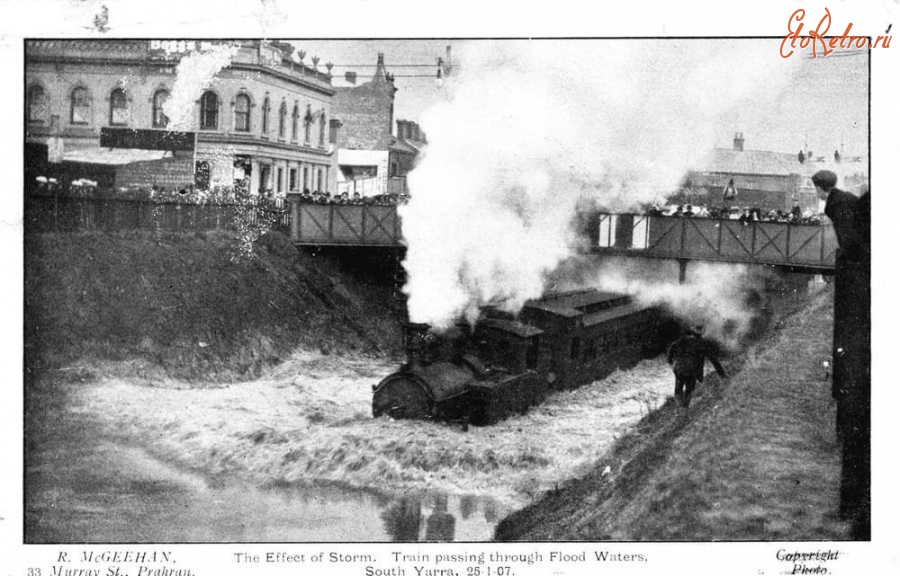 Железная дорога (поезда, паровозы, локомотивы, вагоны) - Танк-паровоз и наводнение