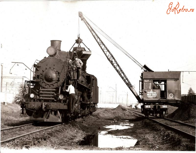 Железная дорога (поезда, паровозы, локомотивы, вагоны) - Экипировка углем паровоза серии ФД