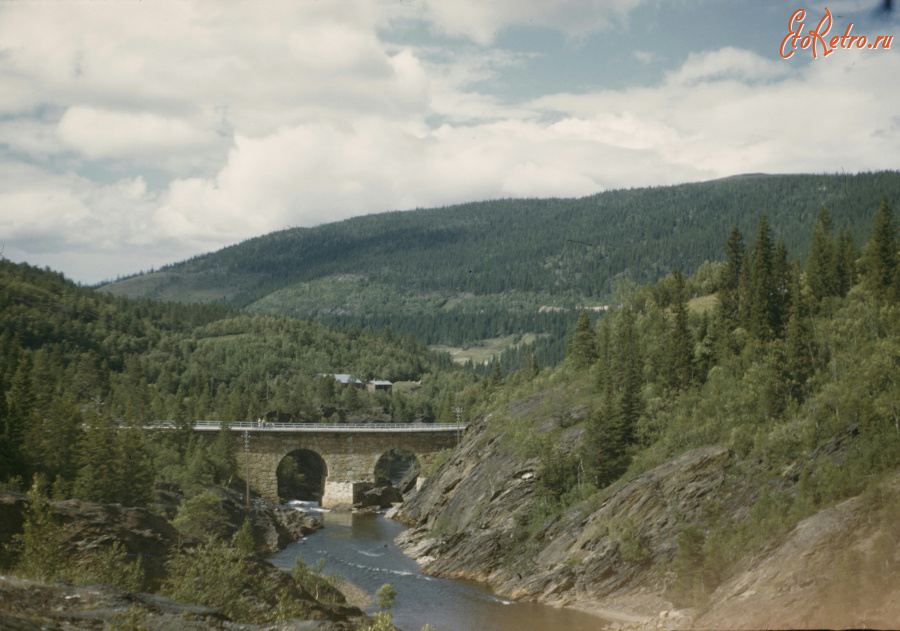 Железная дорога (поезда, паровозы, локомотивы, вагоны) - Каменный мост на реке Галаэльвен в Норвегии