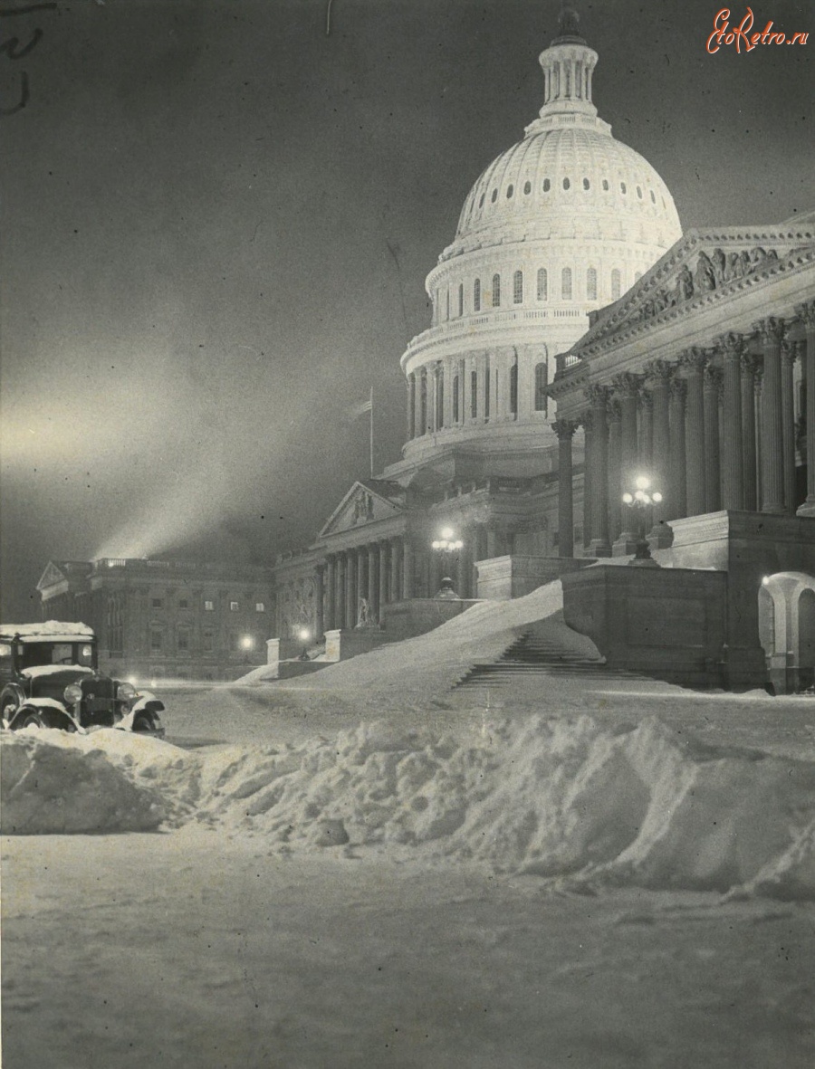 Вашингтон - Capitol Building after an epic snowstorm США , Вашингтон (округ Колумбия)