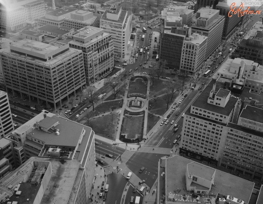 Вашингтон - Aerial view of Farragut Square, looking southwest. - Farragut Square, Washington, District of Columbia, DC.” США , Вашингтон (округ Колумбия)