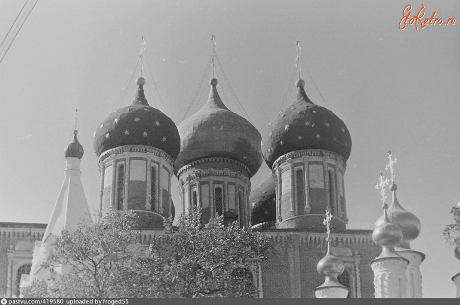 Рязань - Богоявленская церковь и Успенский собор