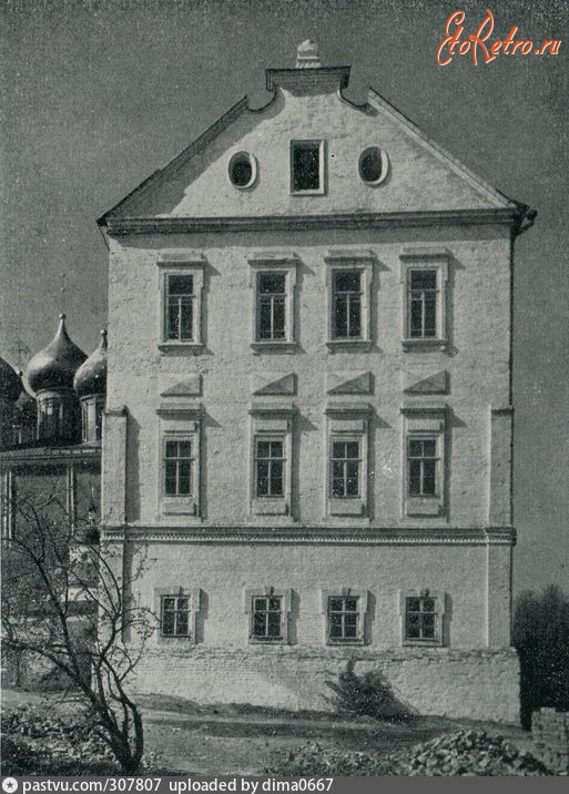 Рязань - Епископские палаты. Восточный фасад (пристройка 1779 г.)