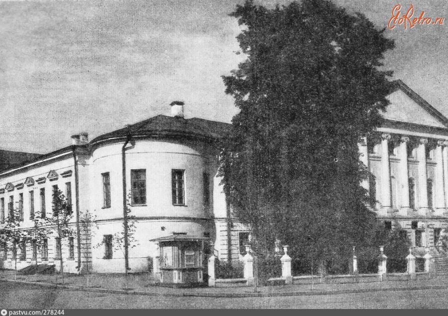 Рязань - Здание бывшей первой гимназии