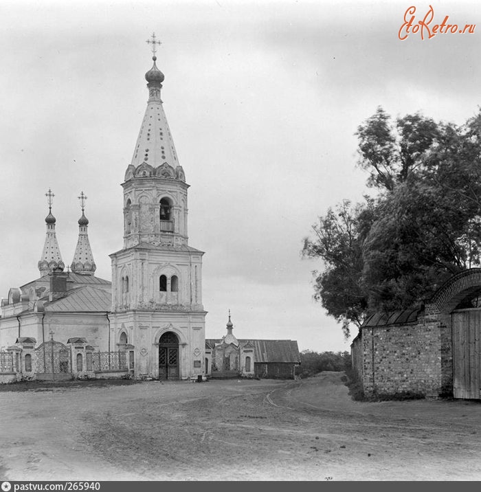 Рязань - Рязанский кремль. Церковь Сошествия Святого Духа