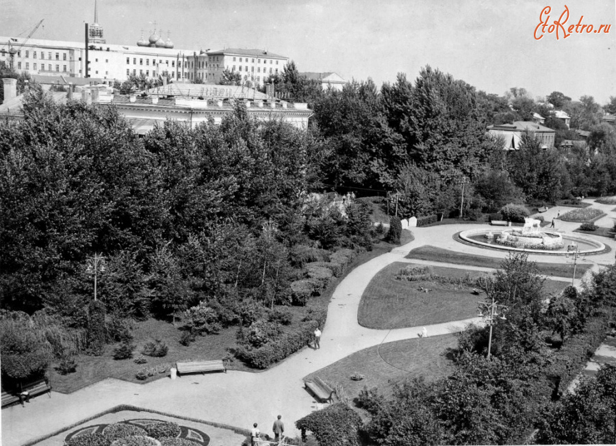 Рязань - Вид сквера в пойме городской речки Лыбедь.