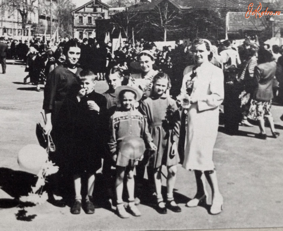 Рязань - Улица Каляева. На Первомайской демонстрации.