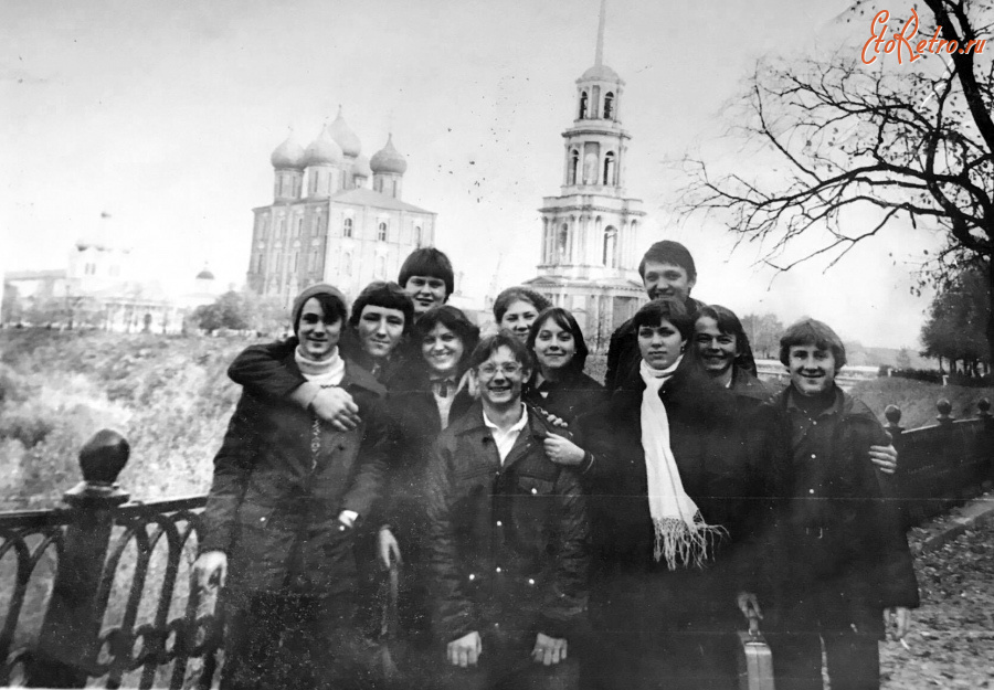 Рязань - Выпускники на Трубежной набережной.